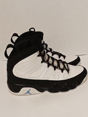 Jordan 9 Retro "University Blue" Size 9
